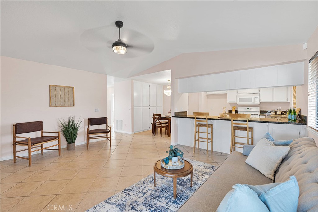 11124 Orchid Avenue Property Photo 11