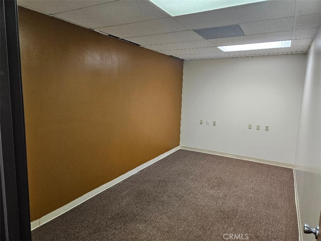5750 Division Property Photo 7