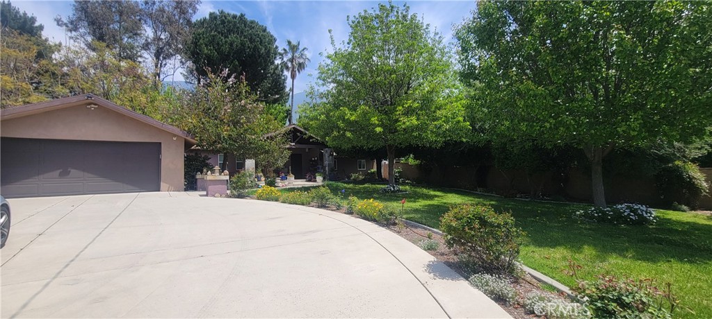 18062 W Kenwood Avenue Property Photo 2