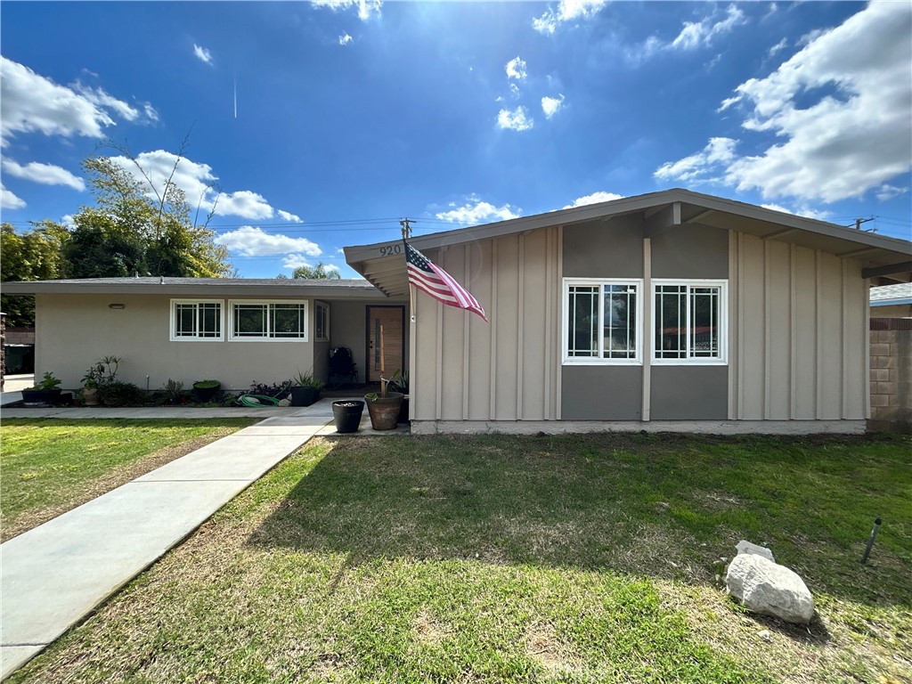 920 Herring Property Photo 1
