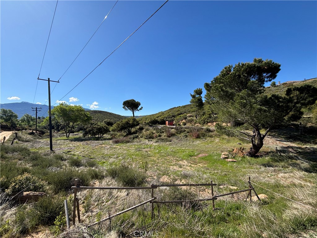 47385 Woodcliff Drive Property Photo 3