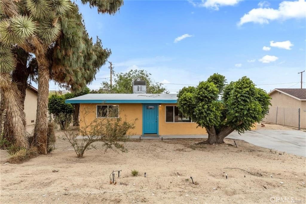61516 Valley View Drive Property Photo 1