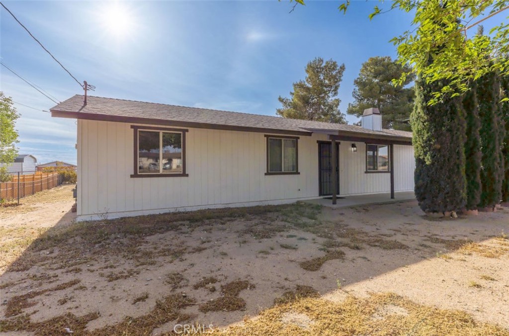 10657 Pinon Avenue Property Photo 2