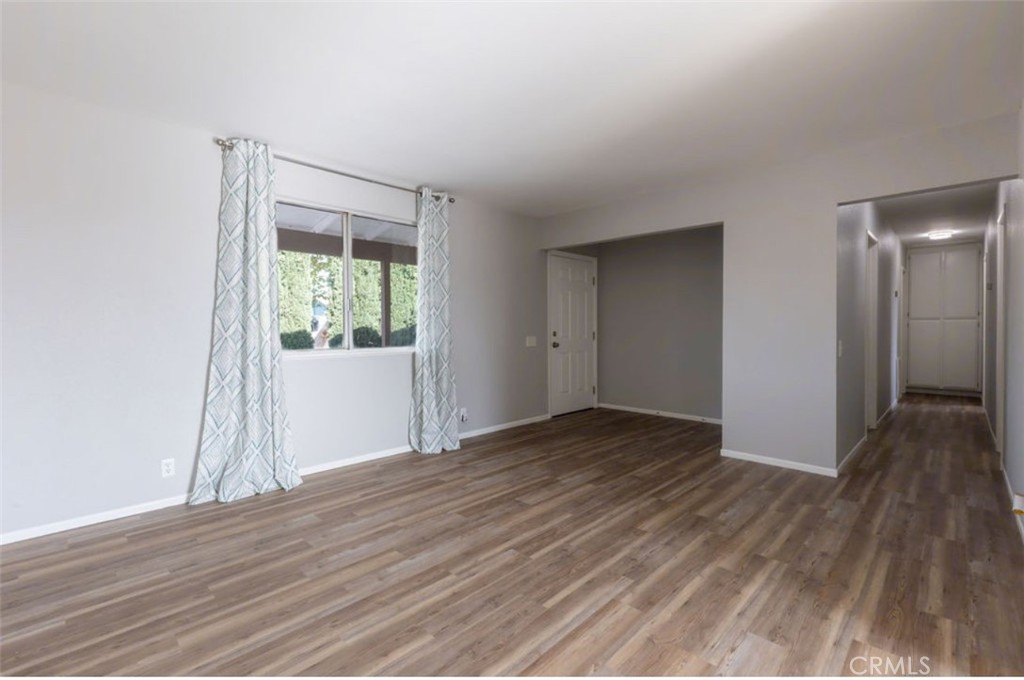 10657 Pinon Avenue Property Photo 8