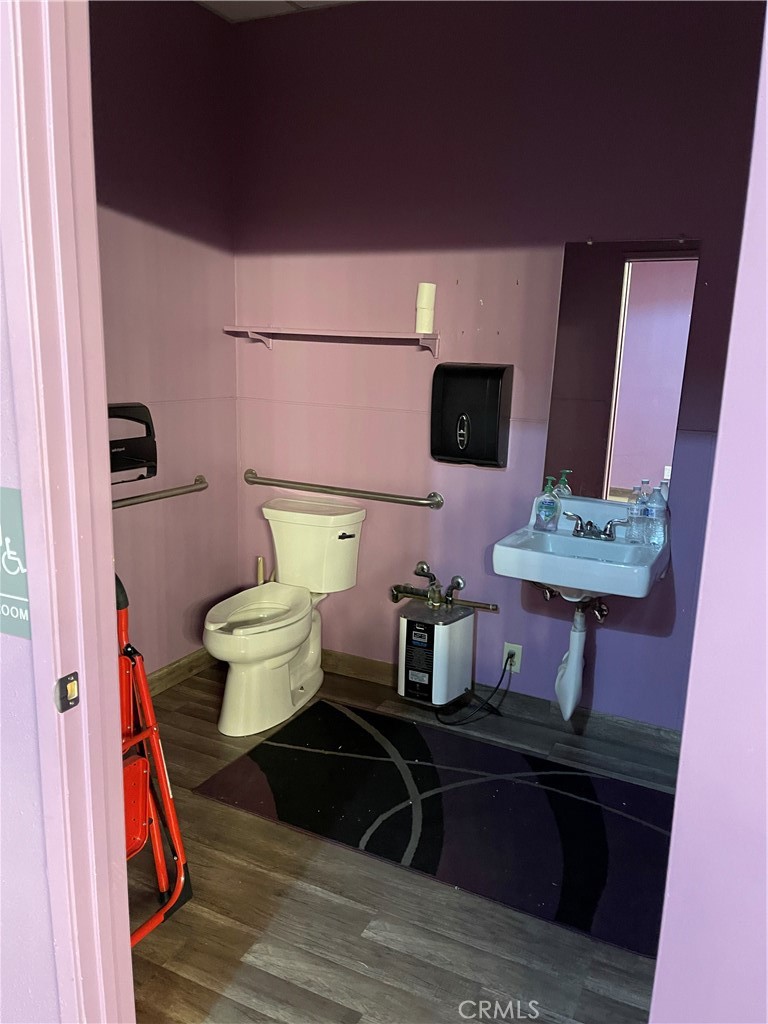 17070 Walnut Village Property Photo 4