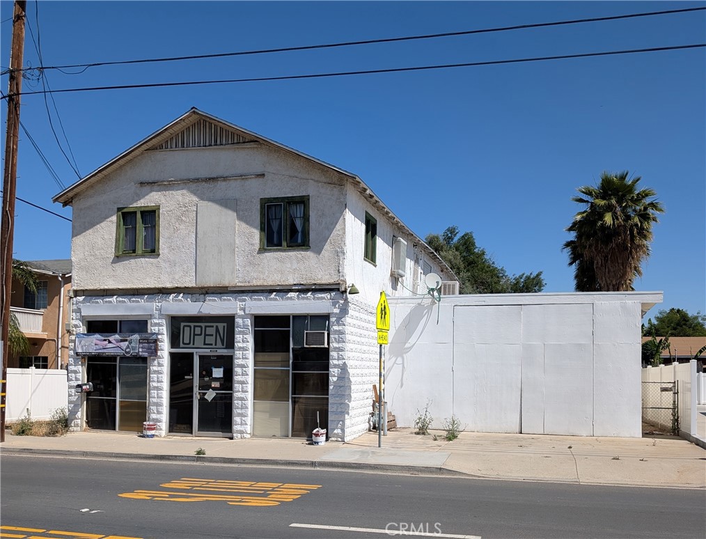 1071 Center Street Property Photo 1