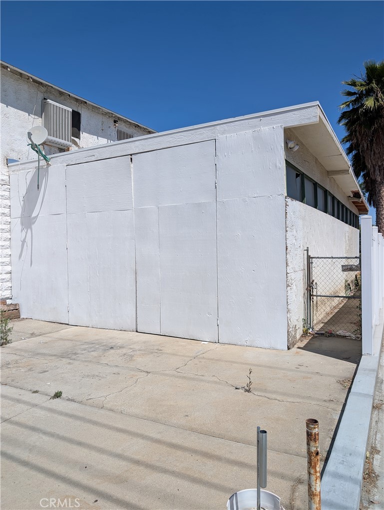 1071 Center Street Property Photo 5