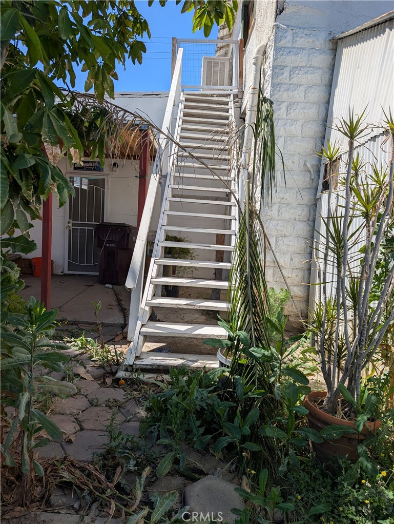 1071 Center Street Property Photo 13