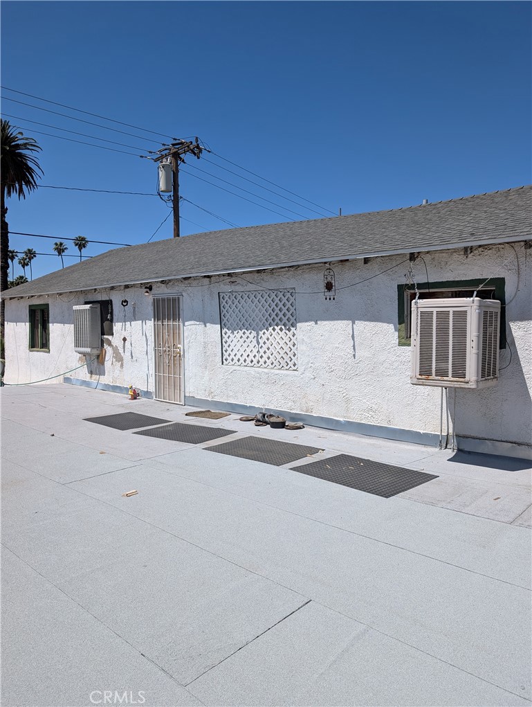 1071 Center Street Property Photo 14