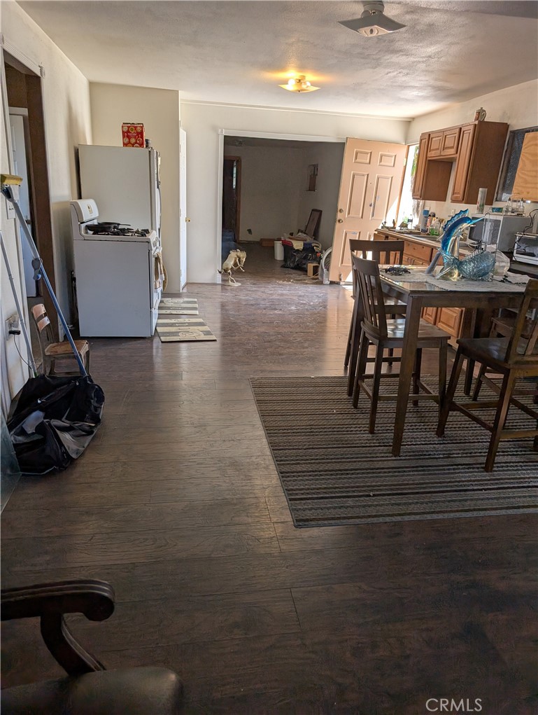1071 Center Street Property Photo 15