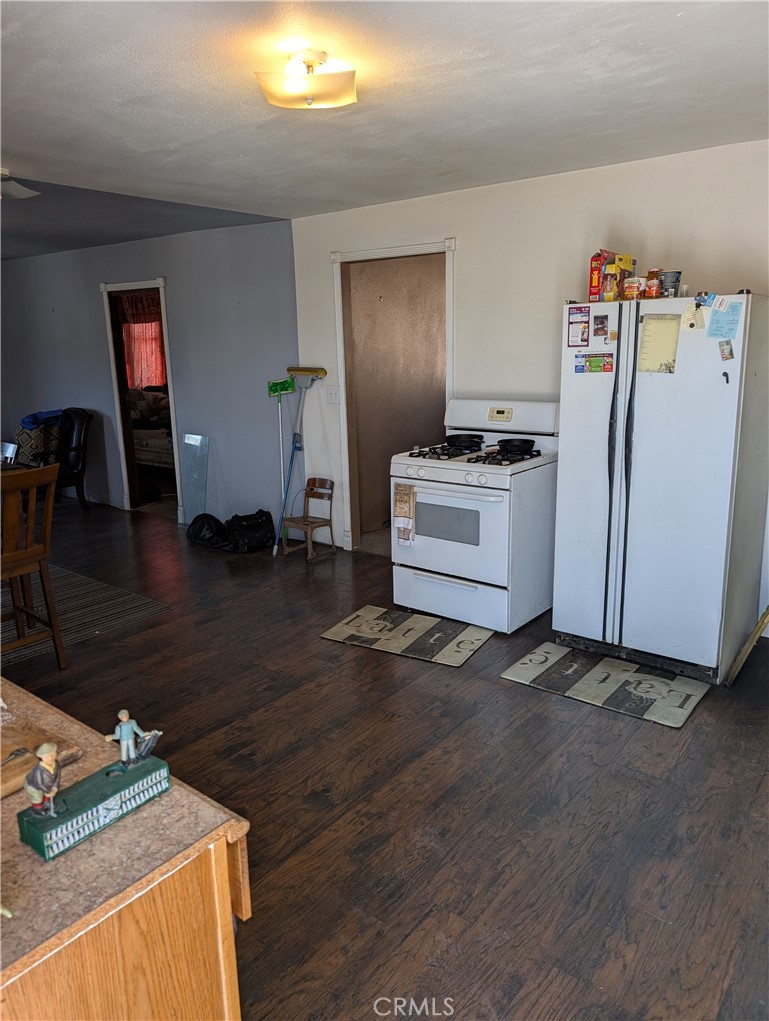 1071 Center Street Property Photo 16