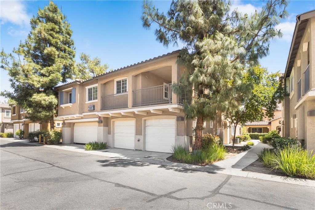 25892 Iris Avenue A Property Photo 1