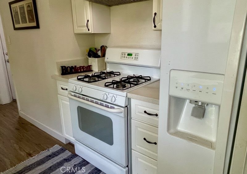 521 Walnut Avenue Property Photo 9