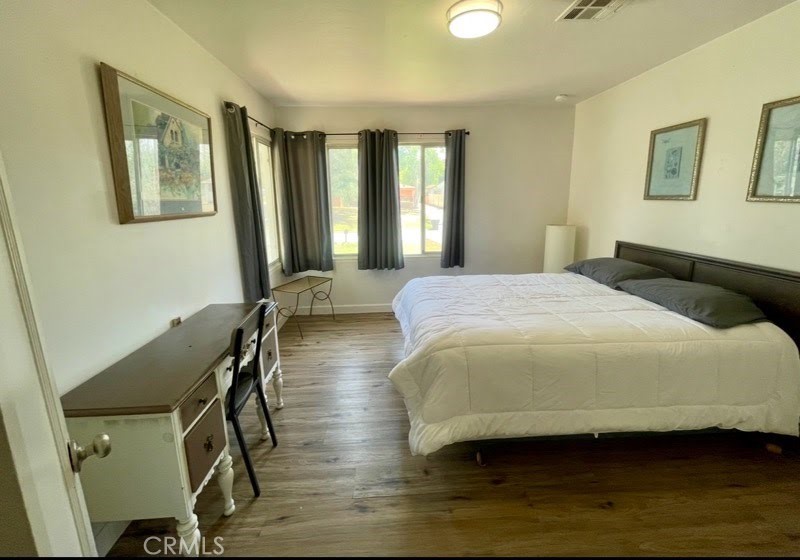 521 Walnut Avenue Property Photo 14