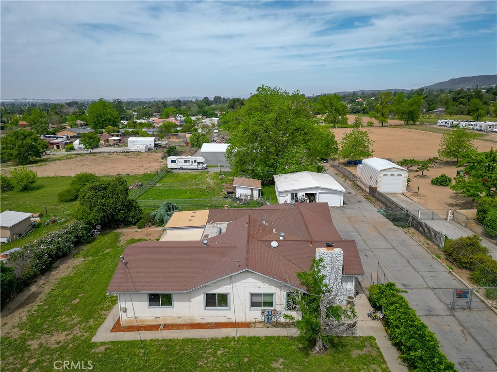 10543 Winesap Ave Property Photo 2