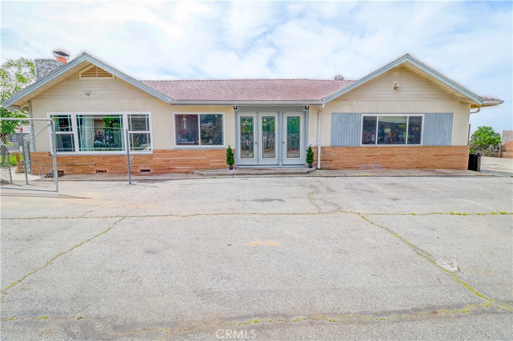 10543 Winesap Ave Property Photo 3