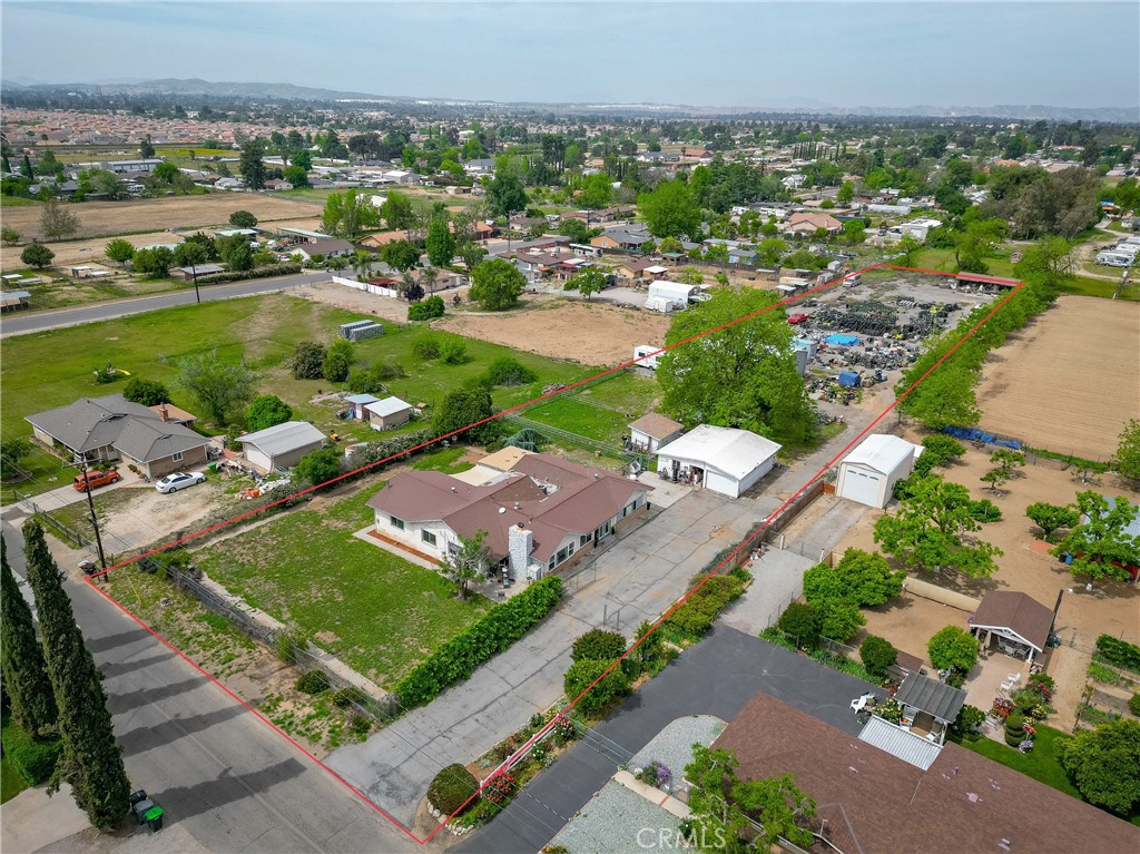 10543 Winesap Ave Property Photo 6