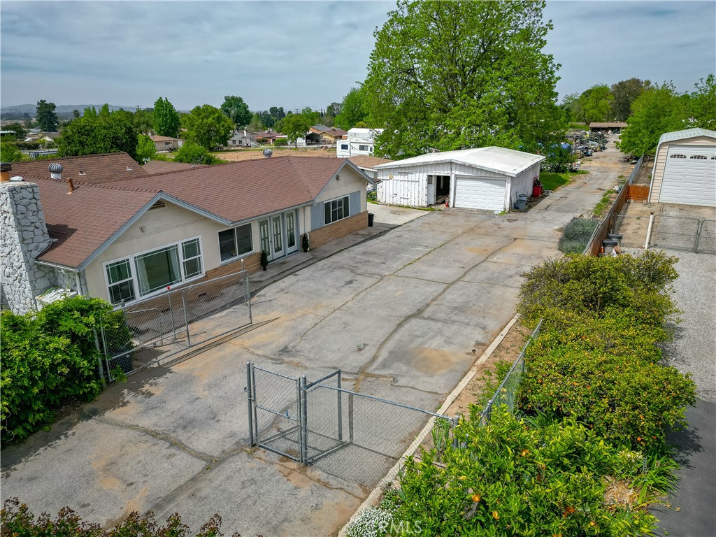 10543 Winesap Ave Property Photo 10