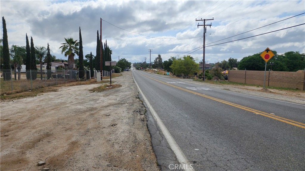 21330 Markham Street Property Photo 2