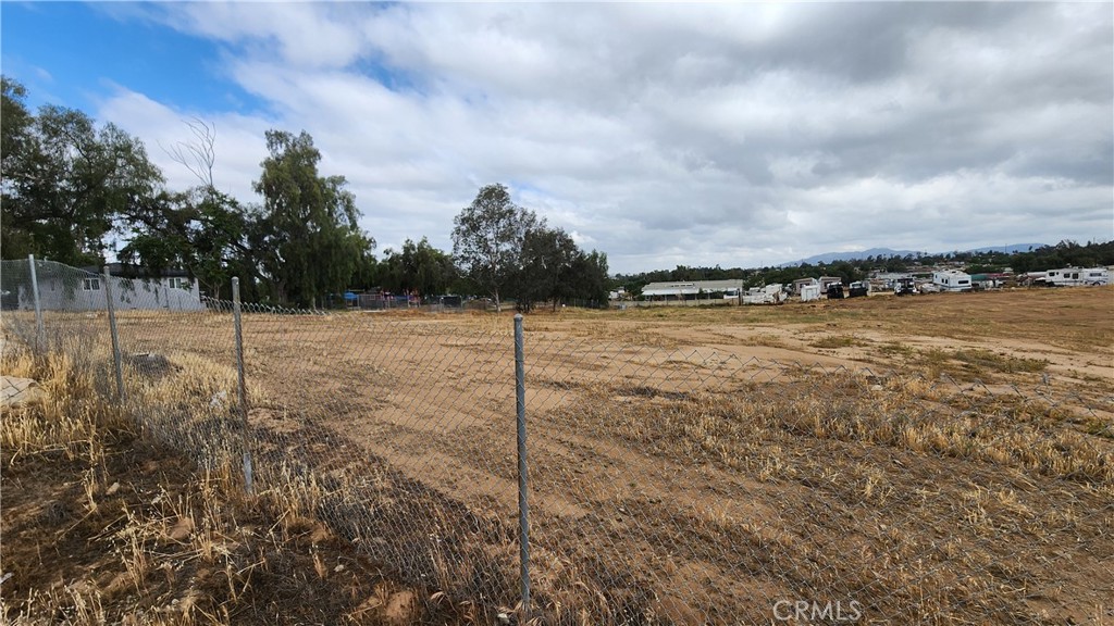 21330 Markham Street Property Photo 4