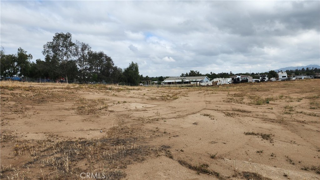 21330 Markham Street Property Photo 5