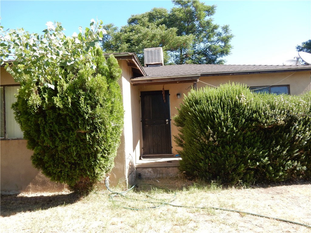 18206 Seville Avenue Property Photo 2