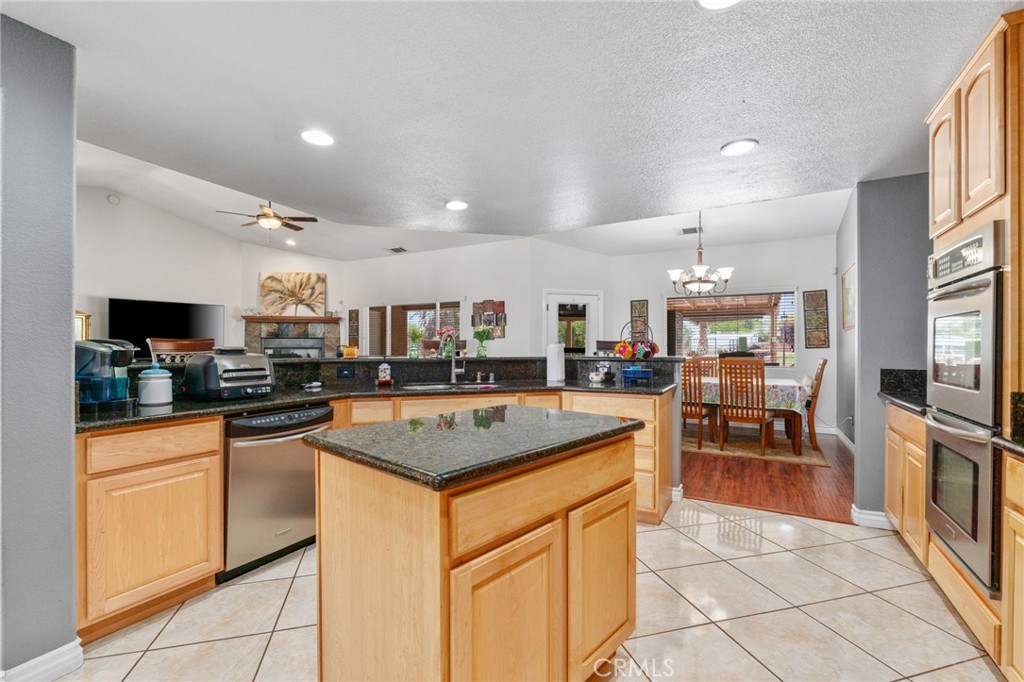 15015 Sycamore Street Property Photo 17
