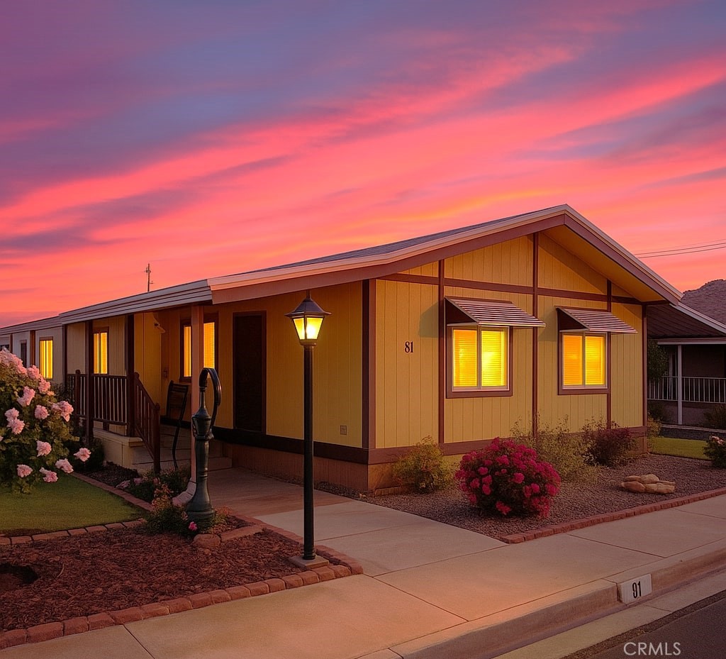 15940 Stoddard Wells Road 81 Property Photo 1
