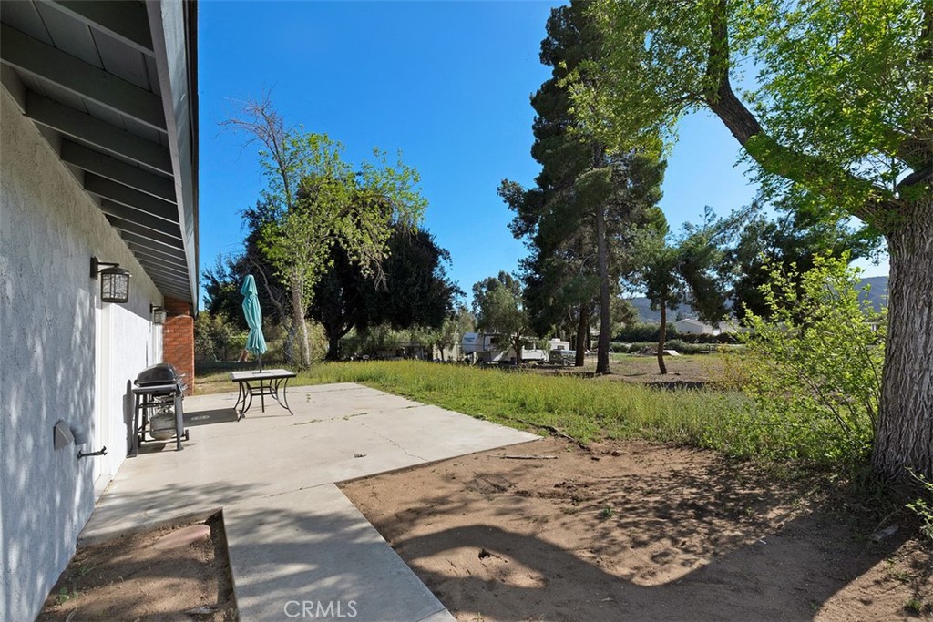 24567 Adams Avenue Property Photo 14