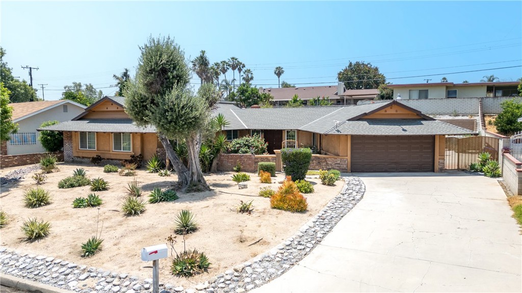 5934 Geremander Avenue Property Photo 1