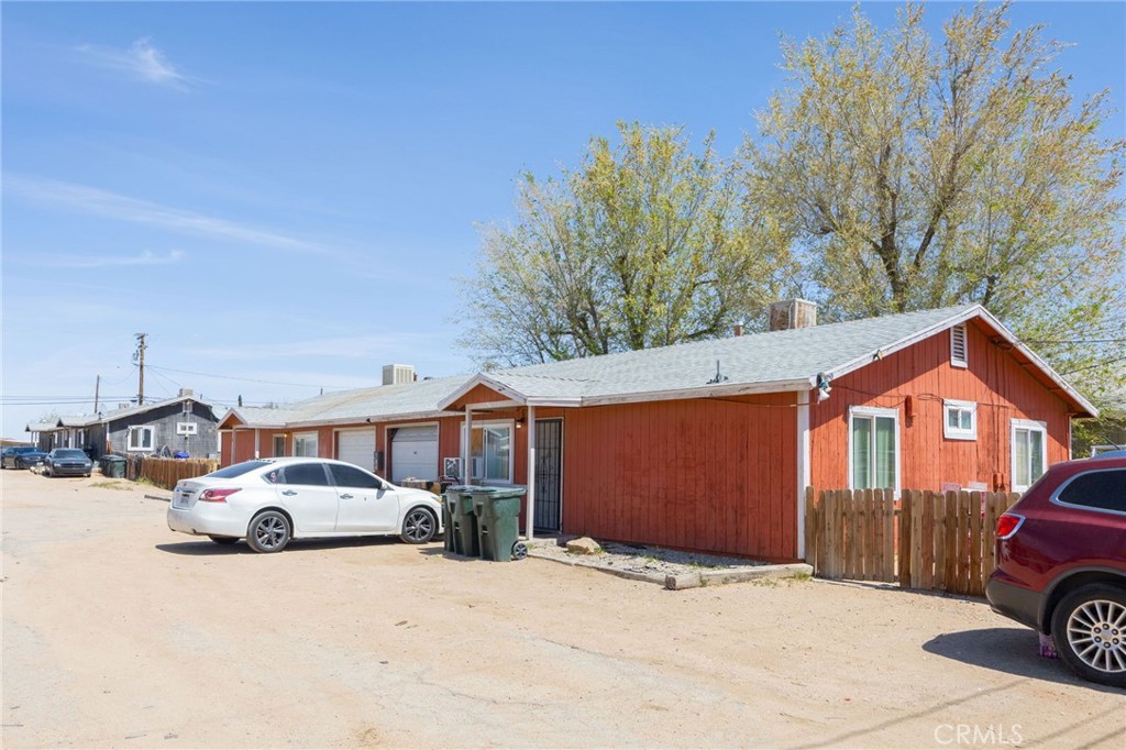 12023 Chamberlaine Way Property Photo 14