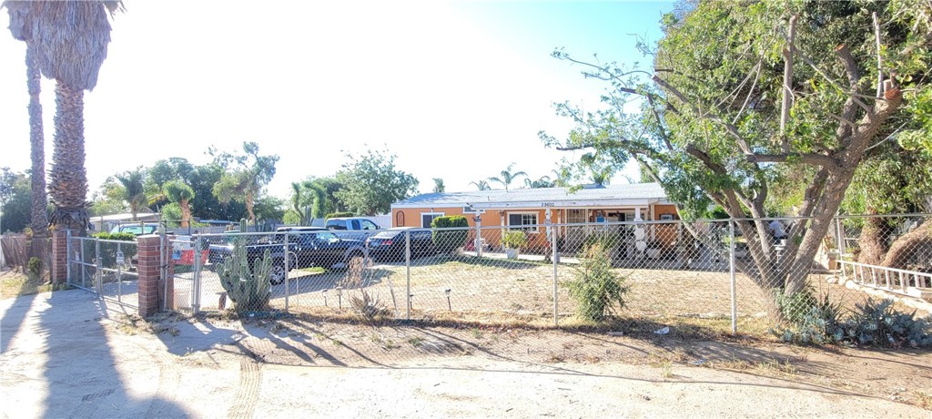 29600 Bettelyle Ln. Property Photo 1