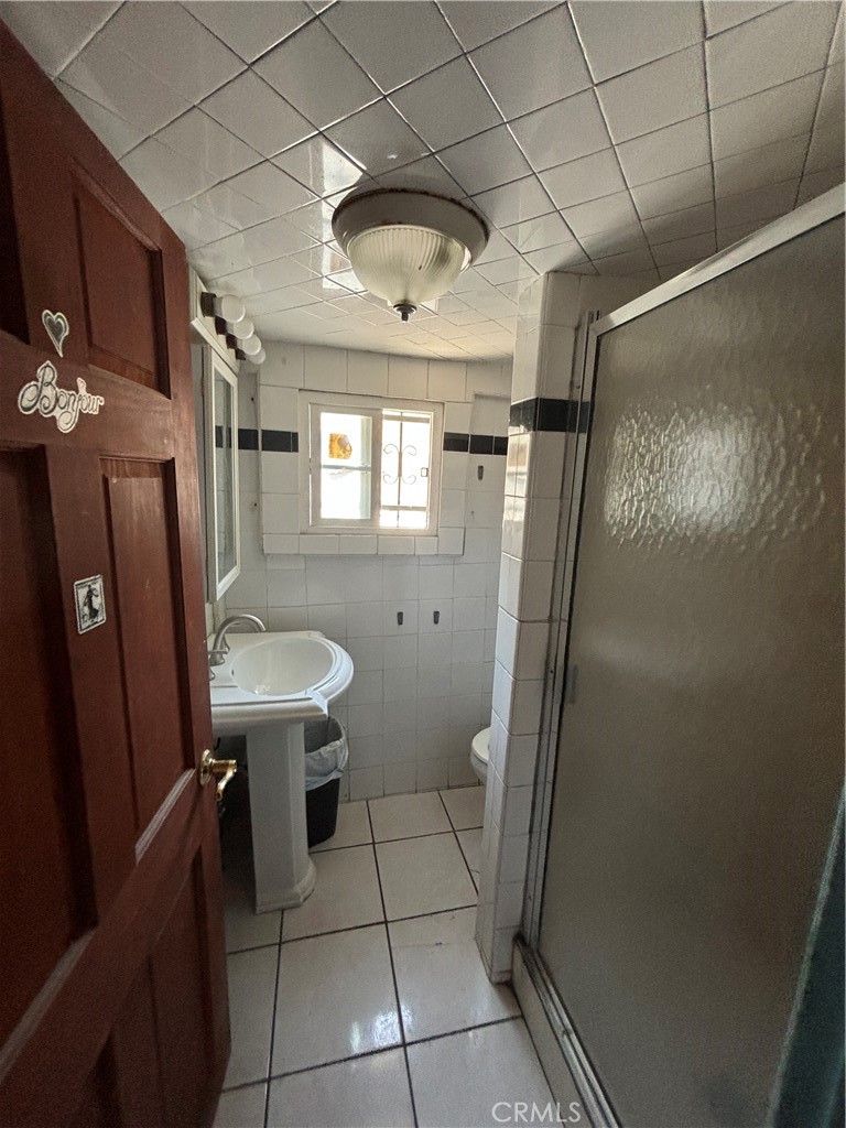 223 E 28th Street Property Photo 12