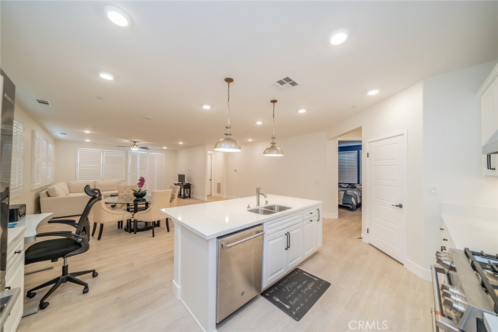 1521 Summerfield Way Property Photo 3
