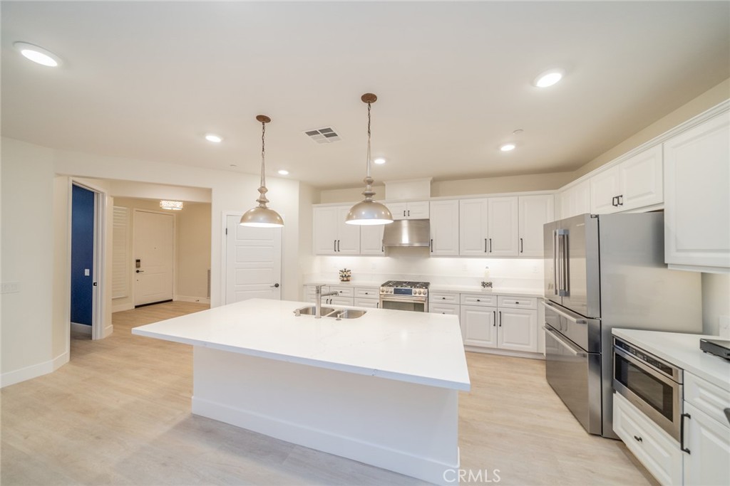 1521 Summerfield Way Property Photo 8