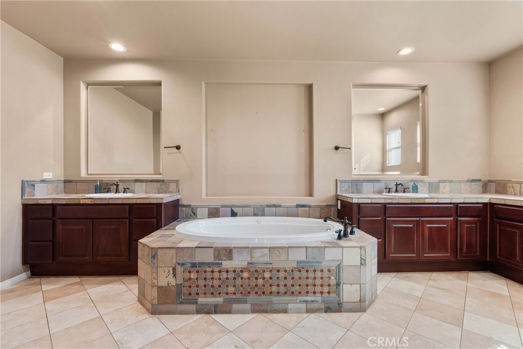 16718 Catalonia Drive Property Photo 35