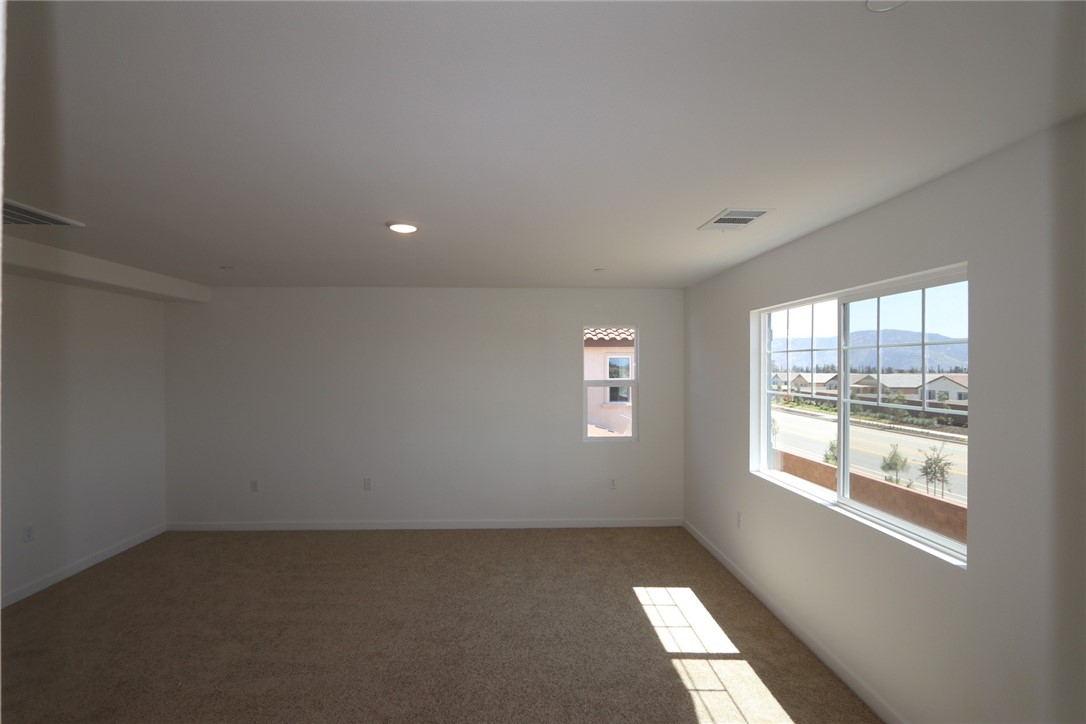 5178 Eureka Avenue Property Photo 7