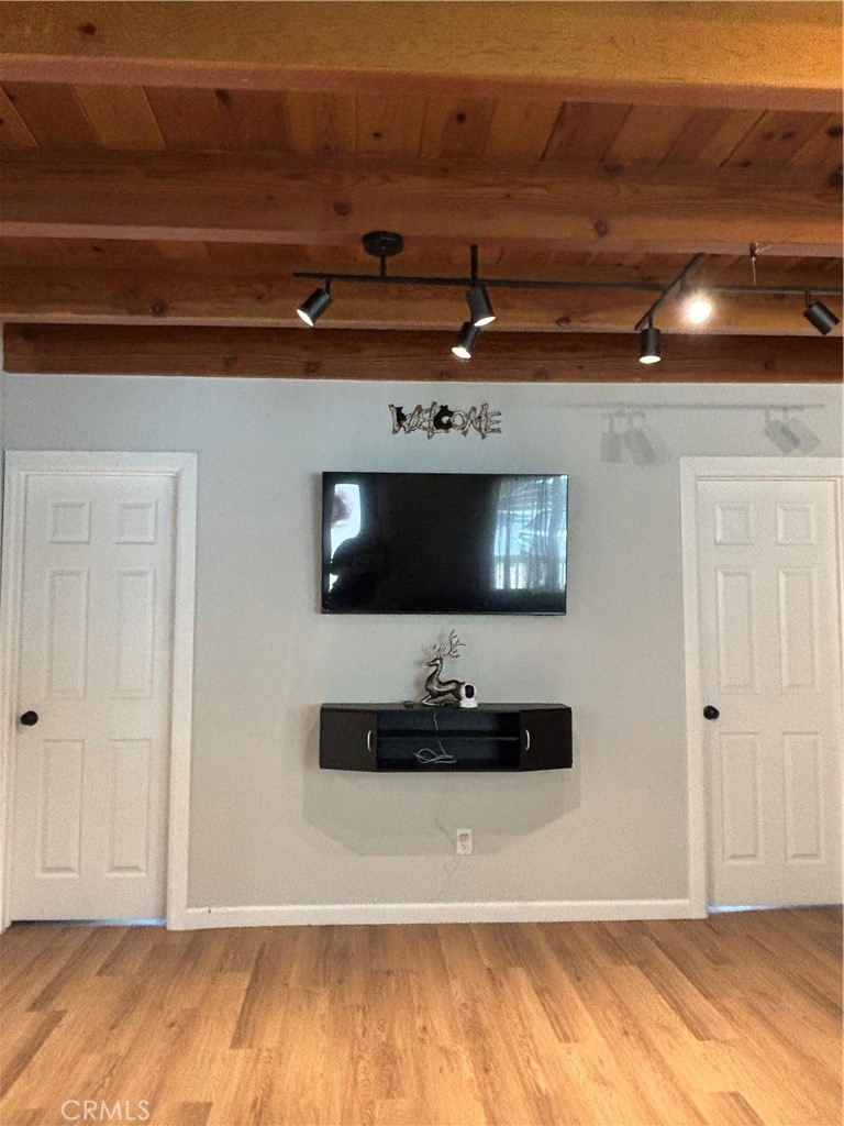 445 E Meadow Lane Property Photo 9