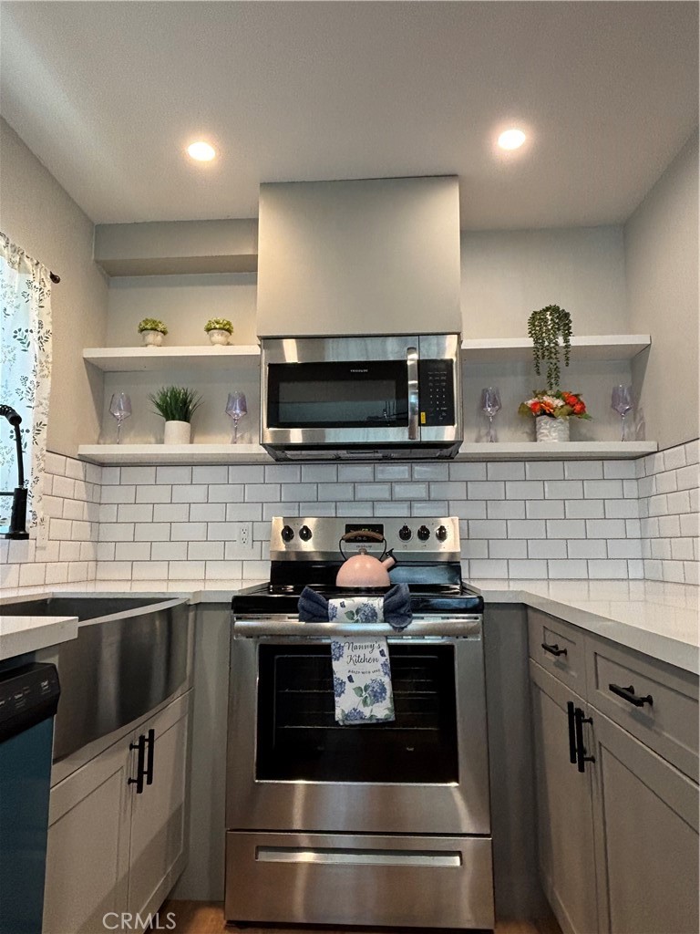 445 E Meadow Lane Property Photo 23