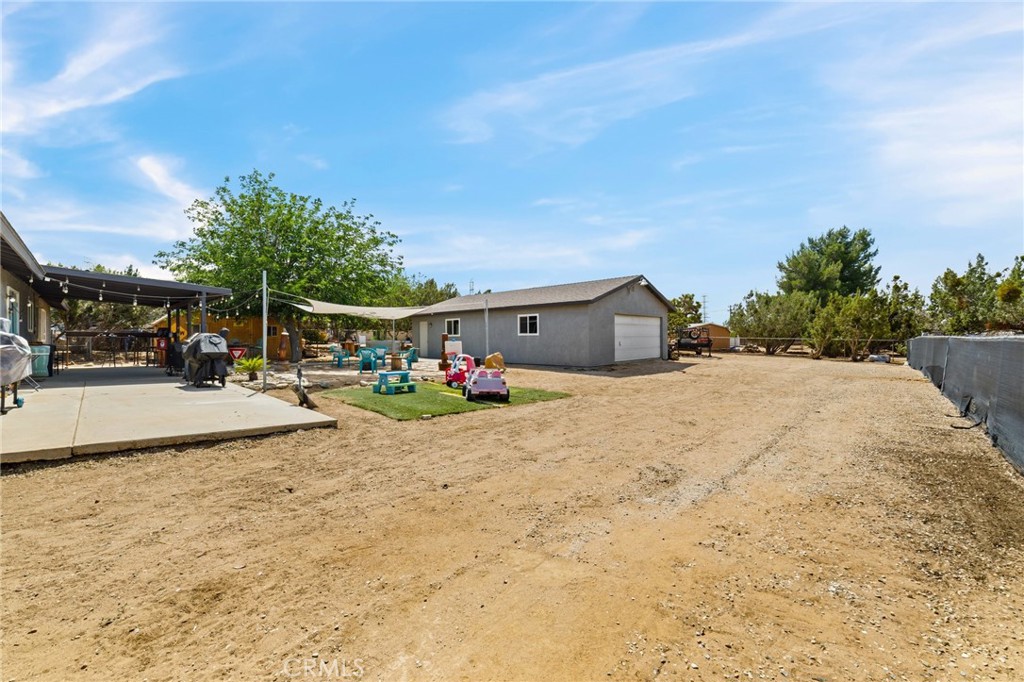 14650 Harding Street Property Photo 2