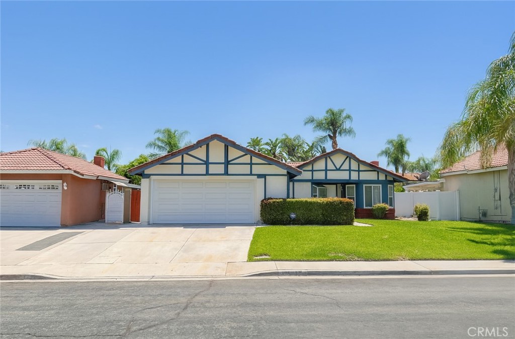 13941 PARKWOOD Drive