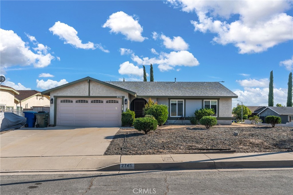 2745 Sunflower Avenue Property Photo 1