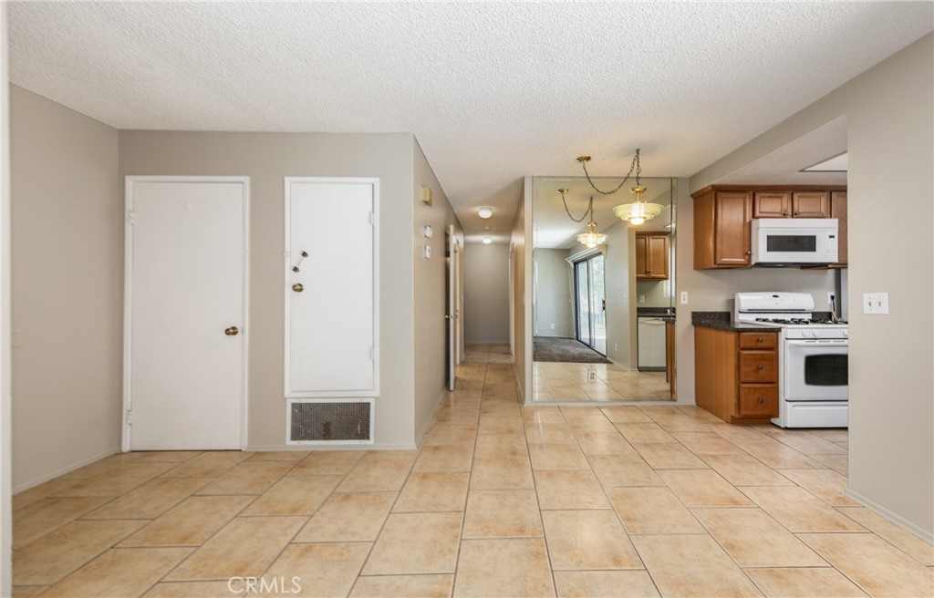 1169 E Cornell Avenue 52 Property Photo 4
