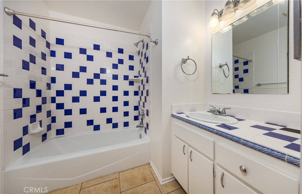 1169 E Cornell Avenue 52 Property Photo 14