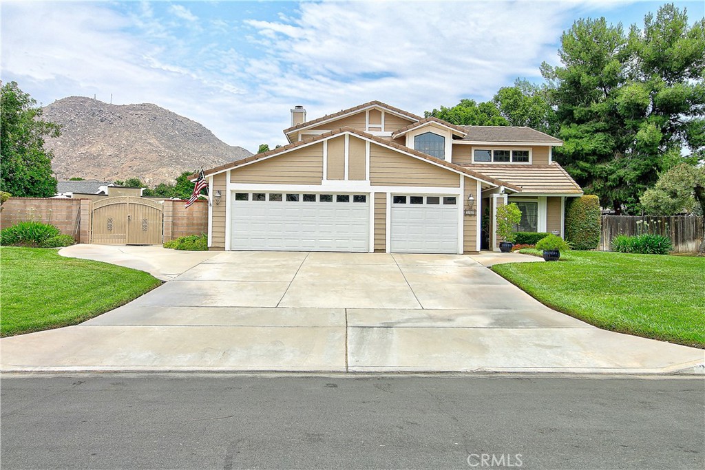 340 Pelican Drive Property Photo 1