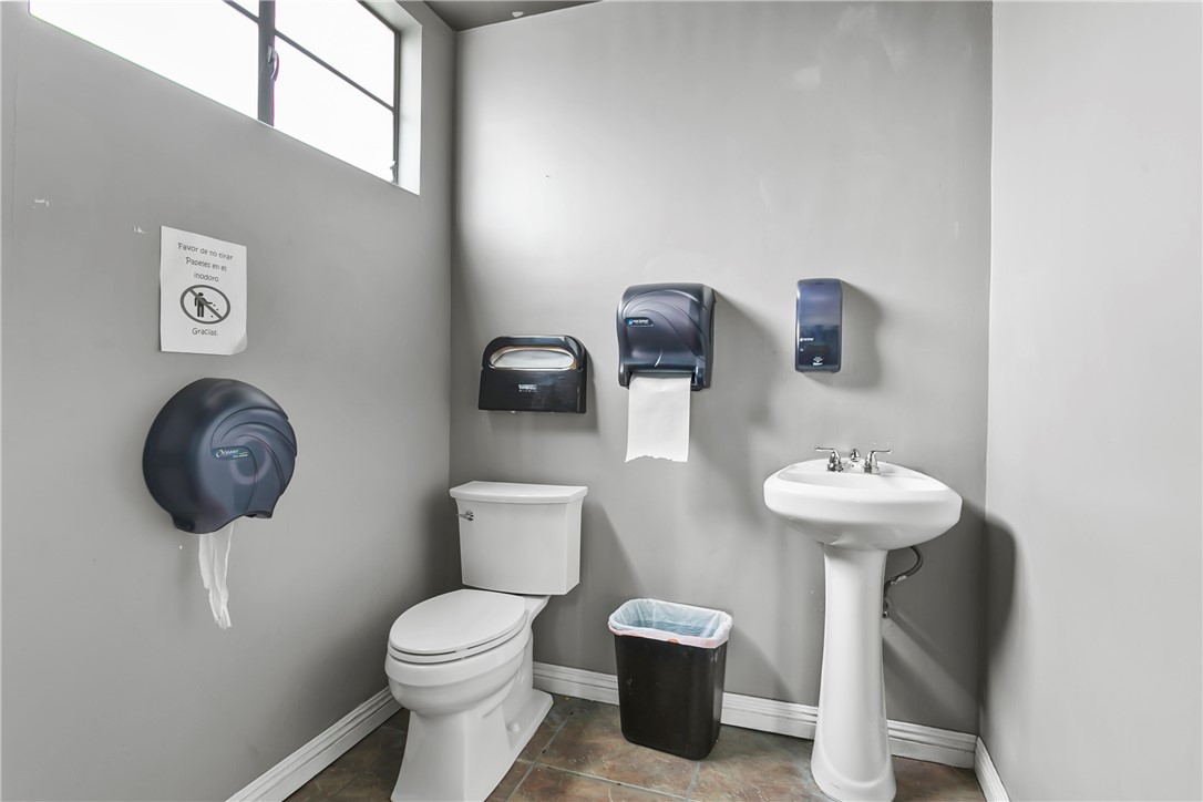 1087 W Mill Street Property Photo 17