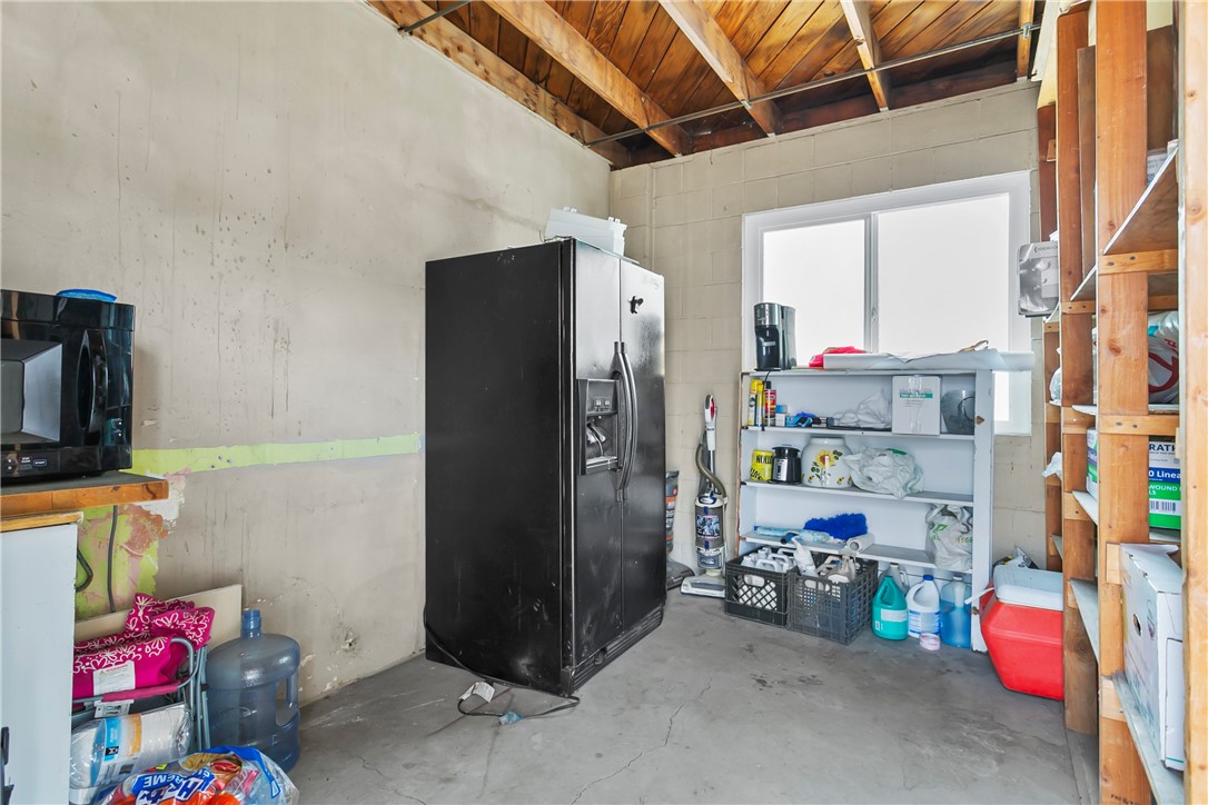 1087 W Mill Street Property Photo 21