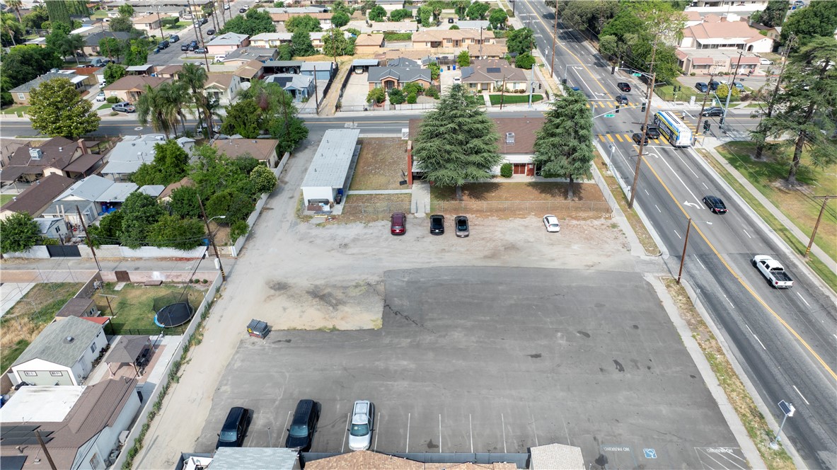 1087 W Mill Street Property Photo 27