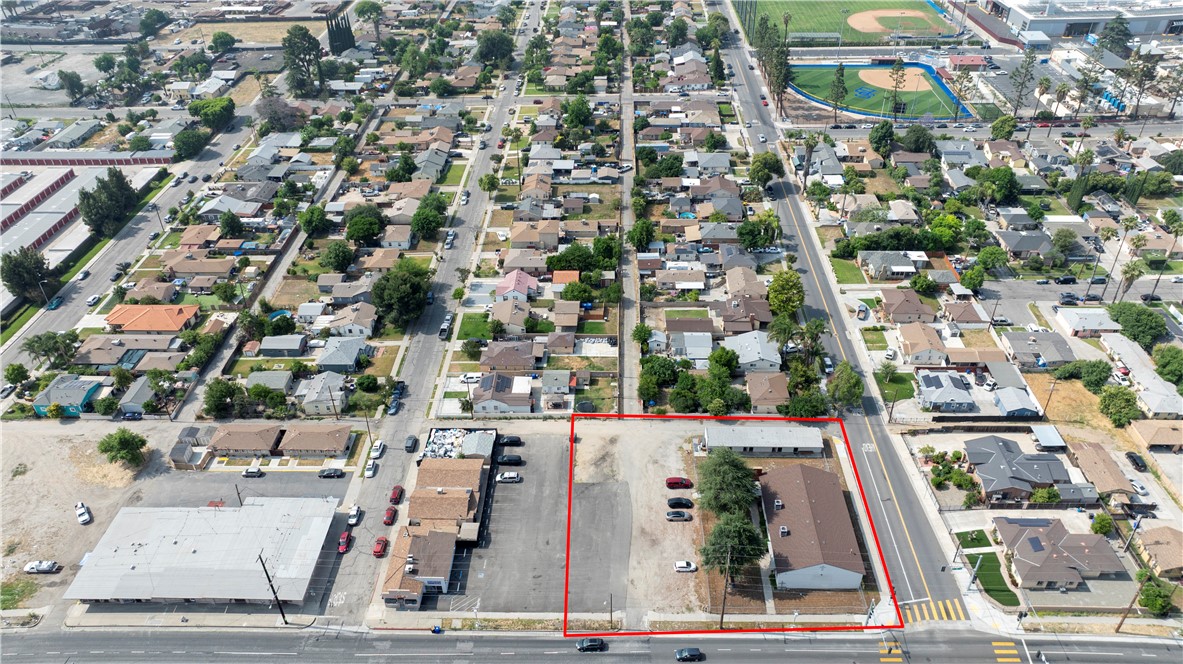 1087 W Mill Street Property Photo 30