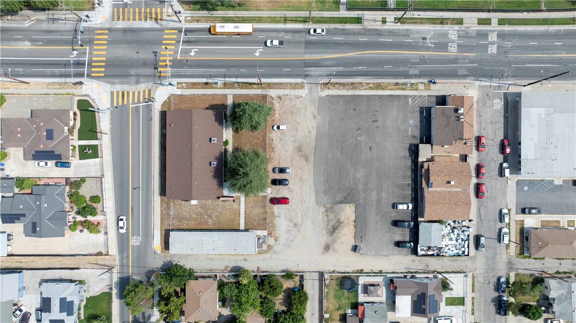 1087 W Mill Street Property Photo 33